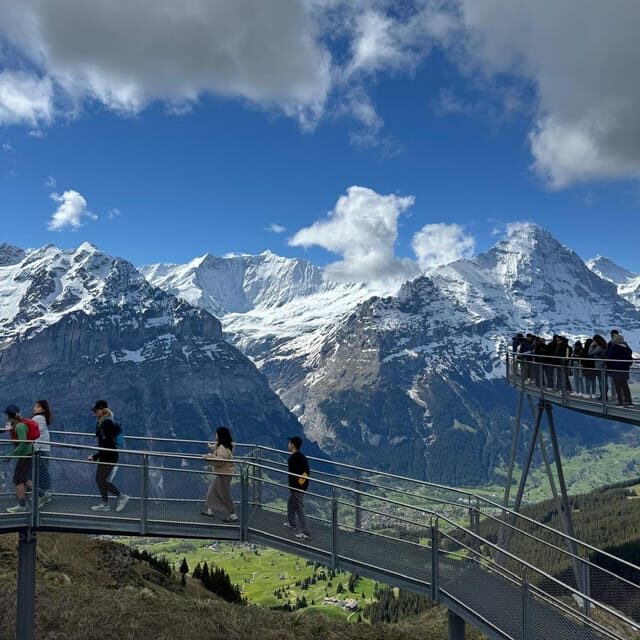 Private tour from Zurich : Jungfrau-Region or/and Lucerne - Stopping at the Iconic Giessbach Hotel and Giessbach Falls