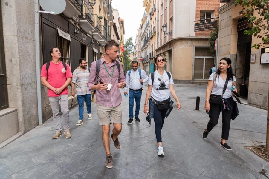 Private Tour in Prado Museum & Madrids Iconic Neighborhoods - Why This Tour is a Great Choice for Travelers