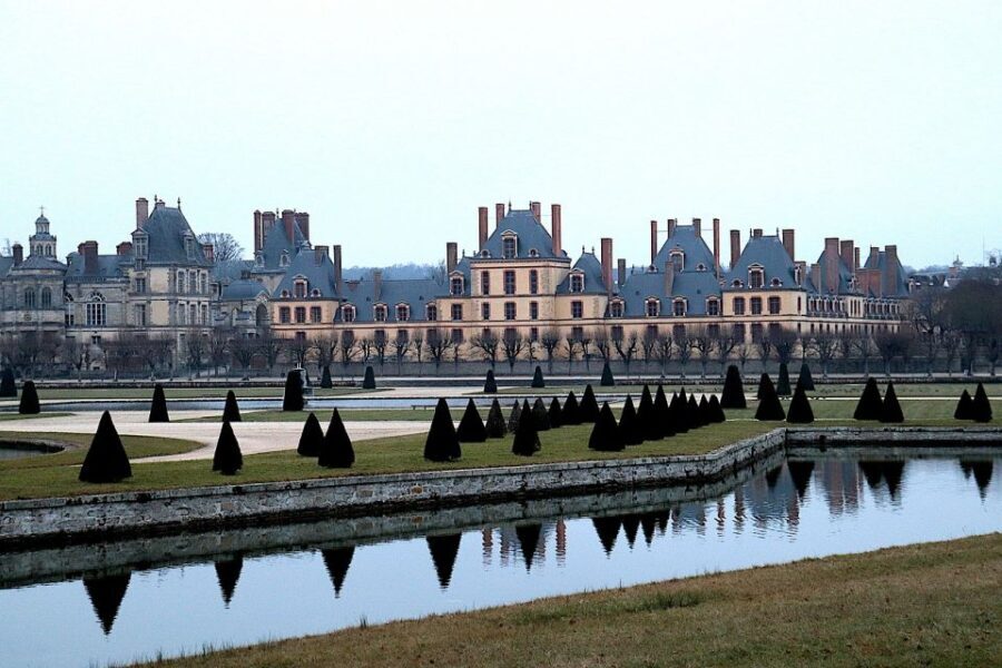 Private tour to Chateaux of Fontainebleau from Paris - Is It Worth the Cost?