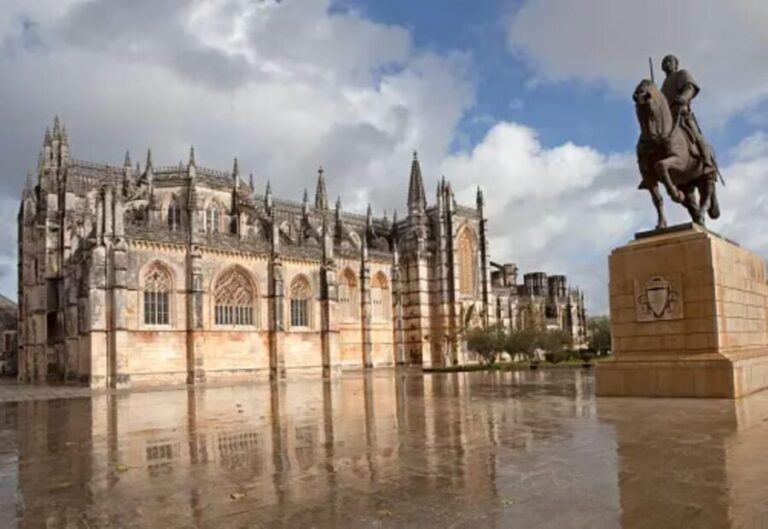 Private Tour to Fátima, Batalha, Nazaré, and Óbidos (10 hours) - Practical Details and Value