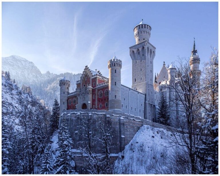 Private tour to Neuschwanstein castle from Munich - The Journey to Ludwig’s Fairytale Castle