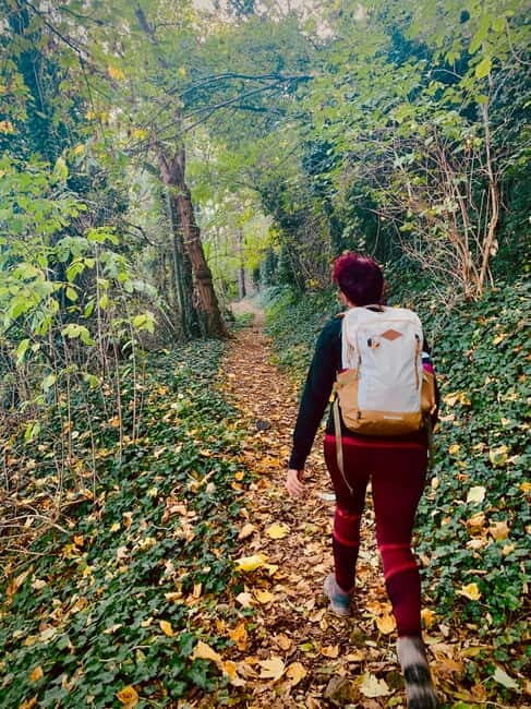 Private trekking of the 3 Towers with aperitif at Loggia - Sentiero della Rupe: The Heart of the Trek