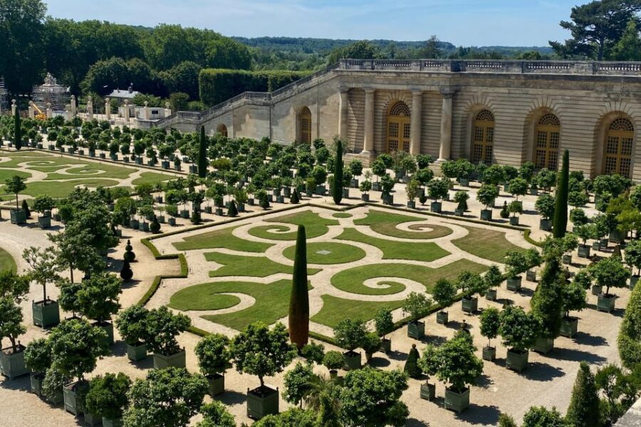 Private Versailles, Gardens, Trianon from Paris by Mercedes - Key Points