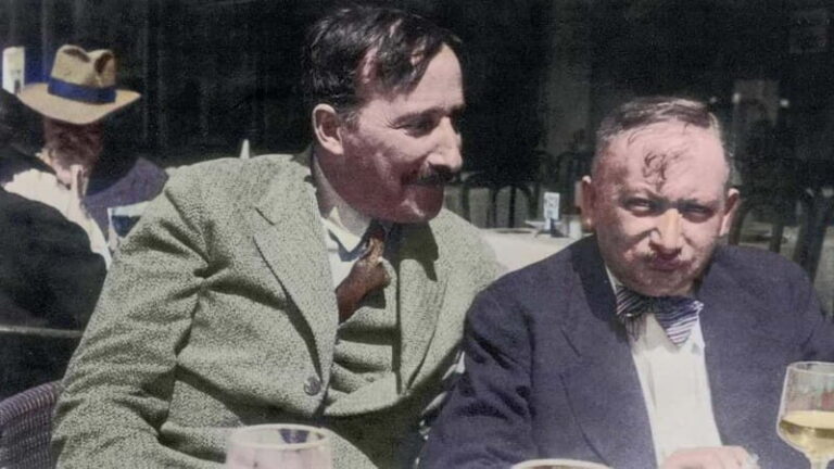 Private Vienna Tour: Literature Walk with Coffee House Visit - The Coffee House Experience