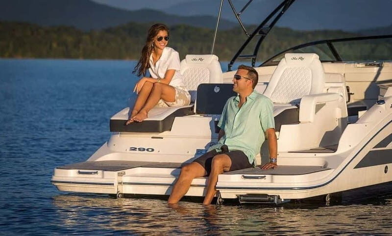 Private yacht trip along the Costa Blanca - The Value of an All-Inclusive Private Yacht Trip