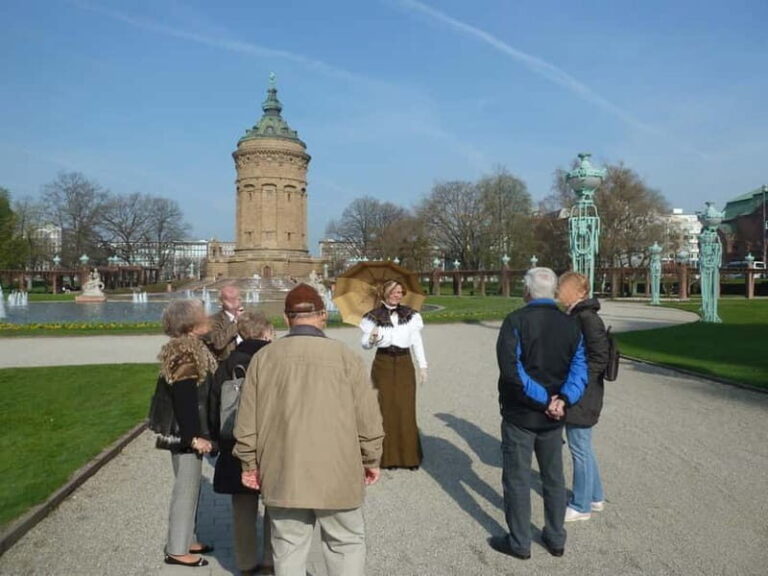 Public tour With Bertha Benz through the city of inventors Costume tour - Frequently Asked Questions