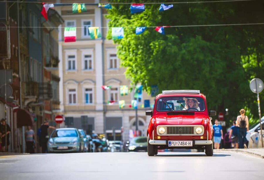 Pula: City Highlights Tour in a Vintage Renault 4 - A Detailed Look at the Tour Experience