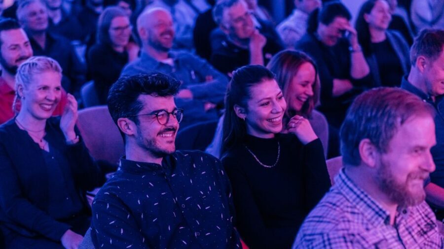 Quatsch Comedy Club Hamburg: Die Live Show - Who Will Love This Experience?