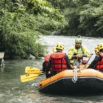 RAFTING: Descent of the Centron gorges - The Guide and Safety Measures