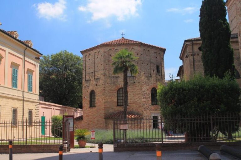Ravenna: UNESCO Monuments and Mosaics Guided Tour - Walking and Logistics
