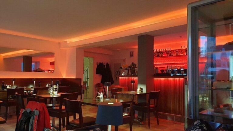 Regensburg: italian wine dinner at Caffè Rinaldi - Location and Accessibility