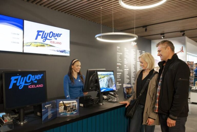 Reykjavik: Silfra Snorkel Tour & Fly Over Iceland VR Ticket - The Experience of Snorkeling