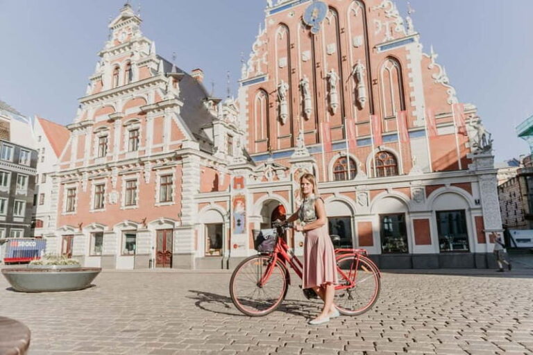 Riga: Architecture and Districts Bicycle Sightseeing Tour - Why This Tour Is Worth It