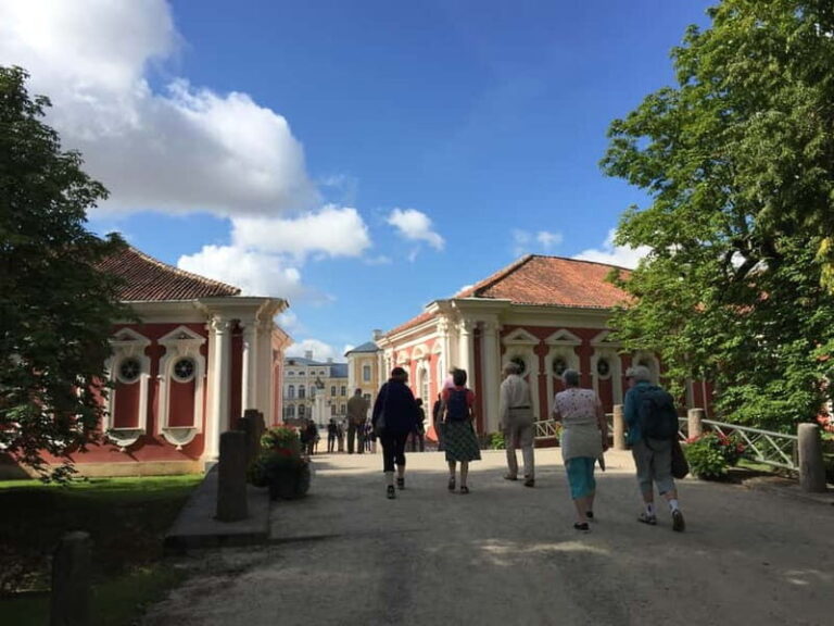 Riga: Bauska Castle, Rundale Palace and Hill of Crosses Trip - Hill of Crosses — A Holy and Unique Experience