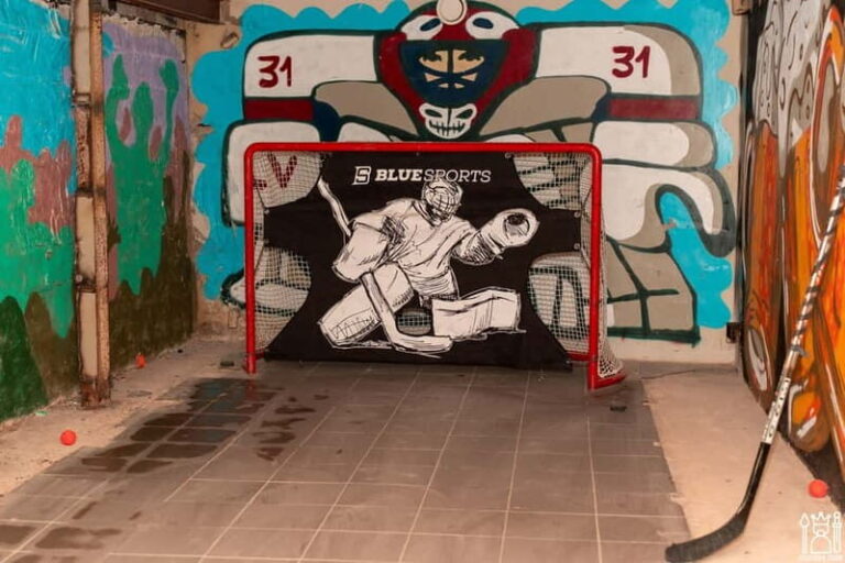 Riga: Players Club XL Entertainment Center Entry Ticket - Who Will Love It?