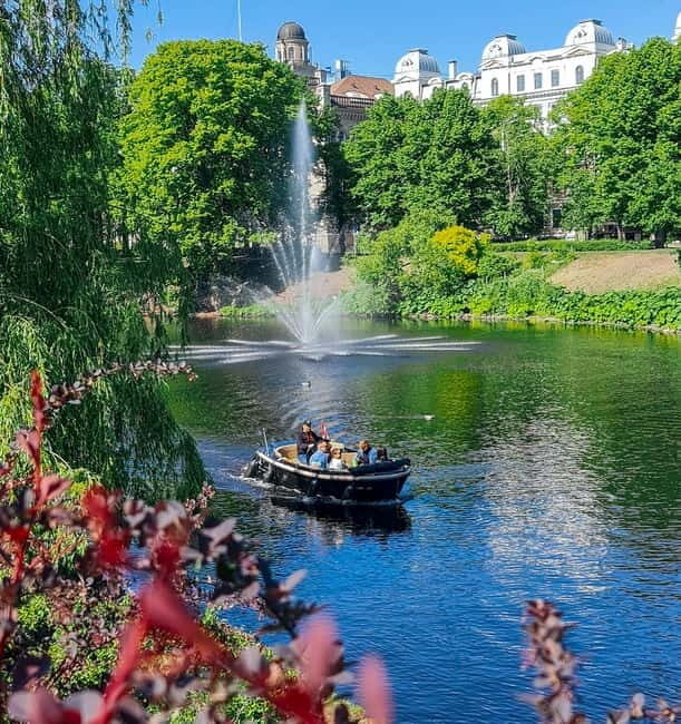 Riga: Private Boat Tour City Canal and Daugava River - Authentic Reviews and What Travelers Say