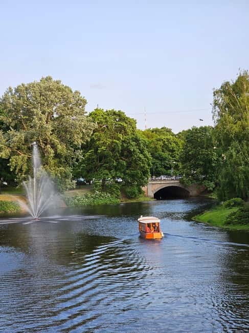 Riga: Private Boat Tour with Sparkling Wine - Why This Tour Is a Great Choice