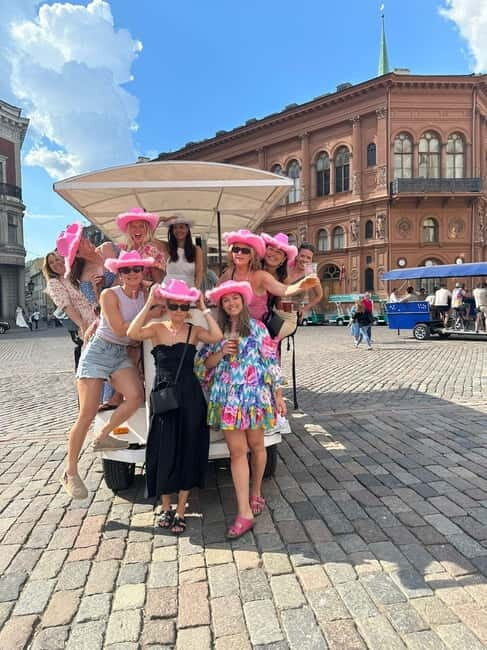 Riga: Prosecco Bike & Pub Crawl - Why Travelers Should Consider This Tour
