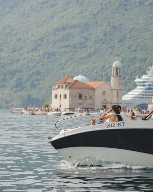 Risan: Blue Cave, Our Lady Of The Rocks - Pick Up - The Experience of the Stops