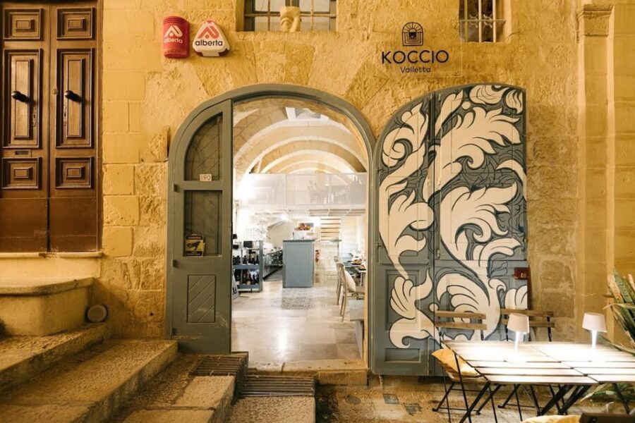 Romantic Italian Cuisine Dinner in Valletta - The Location: Valletta’s Most Instagrammable Staircase