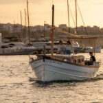 Romantic private tour of the Port of Mahón - Classic Llaut - Why This Tour Works Well