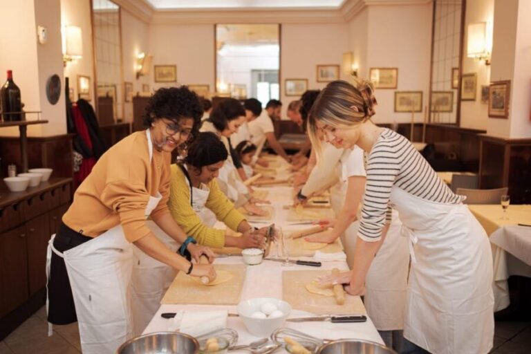Rome: Fettuccine Pasta Cooking Class in Rome's City Center - Why This Experience Works
