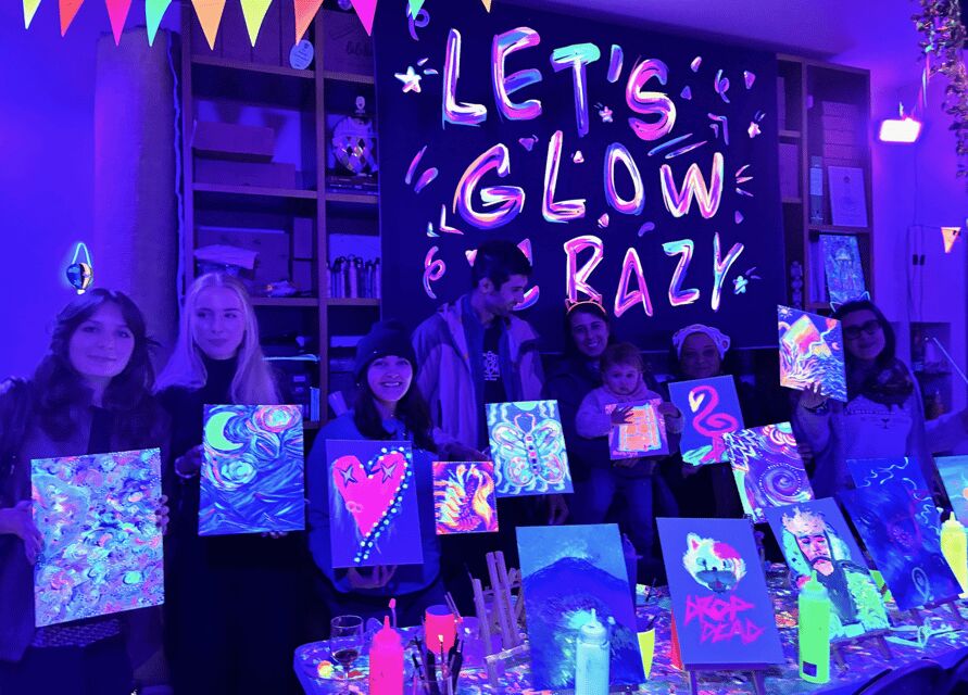 Rome: Fluorescent Painting in artist's studio with Fine Wine - The Experience Itself: A Step-by-Step Breakdown