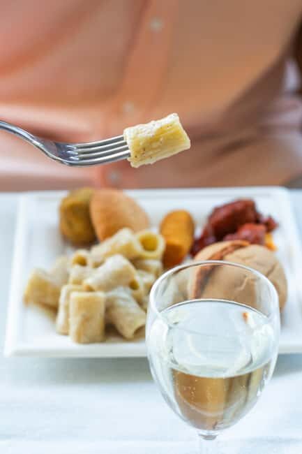 Rome: River Boat Tour with Aperitif - Analyzing the Value