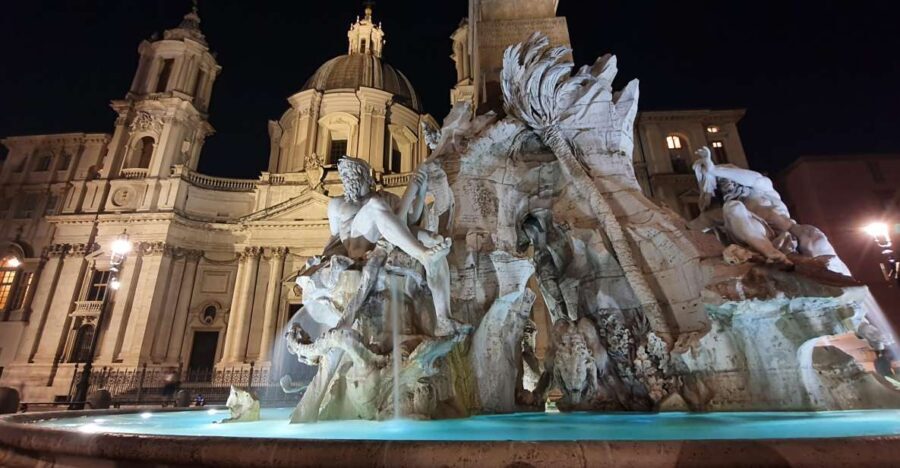 Rome: Trevi Fountain & Other Highlights Guided Tour at Night - Who Is This Tour Best For?