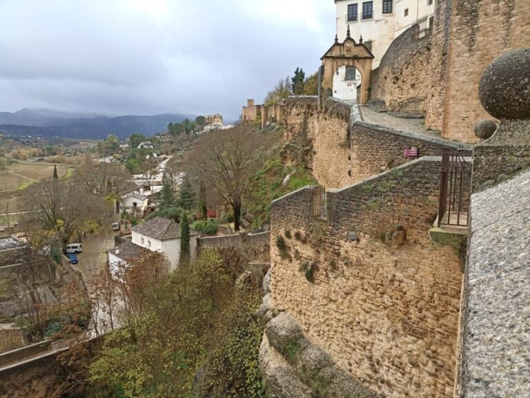 Ronda: Guided Walking Tour with English or Spanish Guide - What to Expect from the Ronda Guided Walking Tour