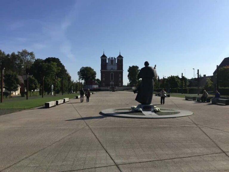 Route of John Paul II: Hill of Crosses, Tytuvenai & Siluva - The Details of the Route: What to Expect