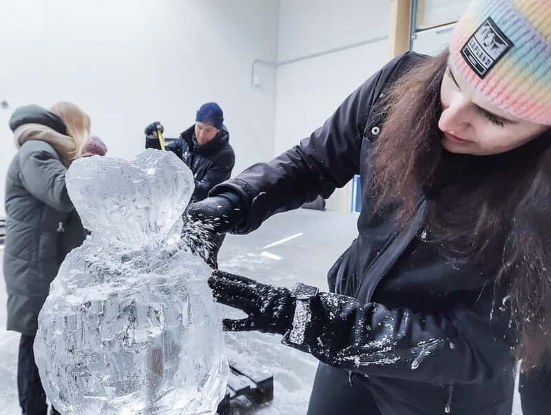 Rovaniemi: Ice sculpting experience with dinner at Kota - What Makes This Tour Special
