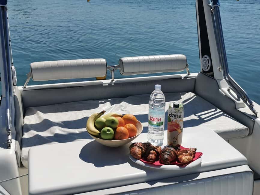 Rovinj: Red Island and Pirate Cave speedboat tour - An in-depth look at this Rovinj speedboat tour