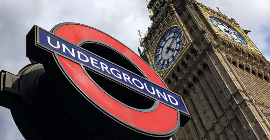 Royal London: from Saxons to Tudors & Stuarts Walking Tour - What You Can Expect From the Experience