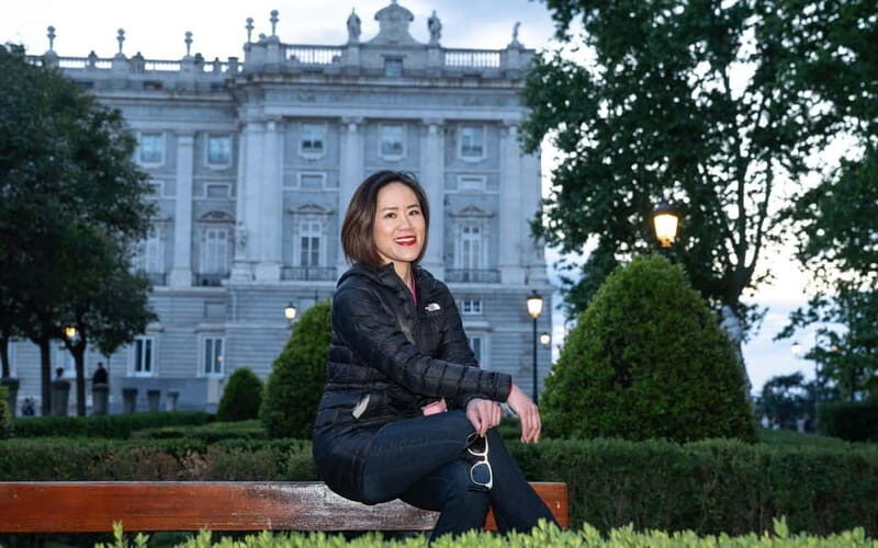 Royal Palace, Sol & Plaza Mayor Professional Photoshoot - What’s Included and What to Keep in Mind