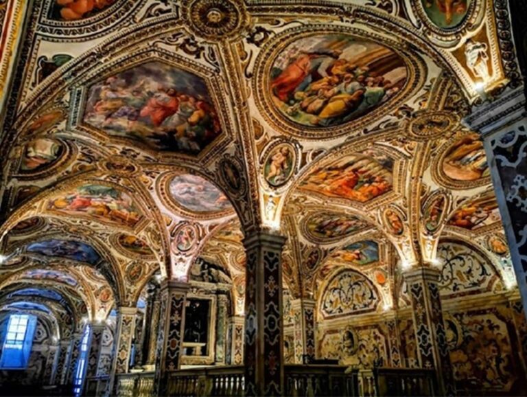 SALERNO WALKING TOUR - Local Craft Stores and Cultural Touches