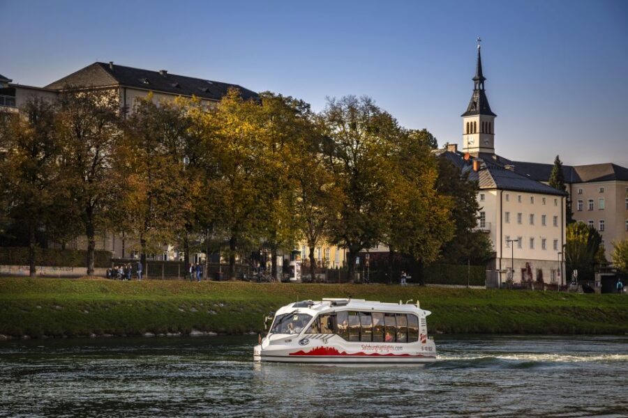 Salzburg: Amphibious Splash Tour on Land & on Water - The Highlight: Splashdown into Salzach River