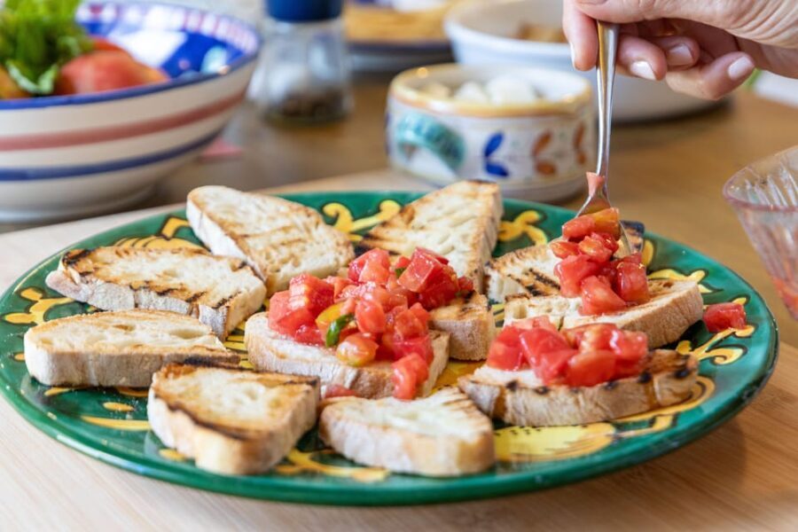 San Gimignano: Tuscan Wine & Bruschetta Tasting for Families - Why This Tour Offers Good Value