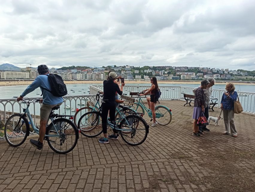 San Sebastián: Discover San Sebastian on a Bike - What the Tour Covers