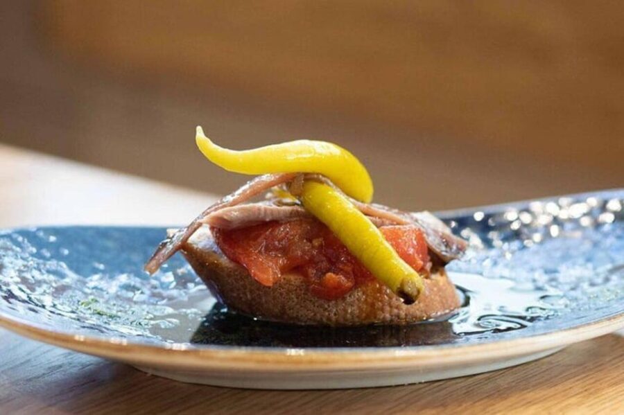 San Sebastian: Guided Walking Tour with Pintxo and Drink - The Pintxo and Drink Finale