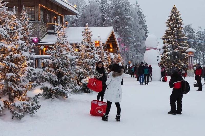 Santa Claus village and Arktikum museum tour in Lapland - Crossing the Arctic Circle and Santa Claus Village