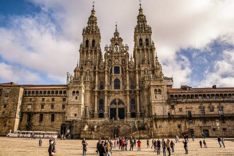 Santiago de Compostela Tour - Evaluating the Value