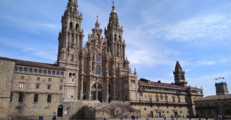 Santiago de Compostela & Valença - Private tour from Porto - What to Expect at Santiago de Compostela
