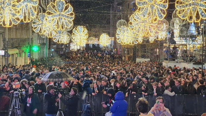 Santiago de Compostela: Vigo Christmas Lights Guided Tour - What’s Included and What You Should Budget For