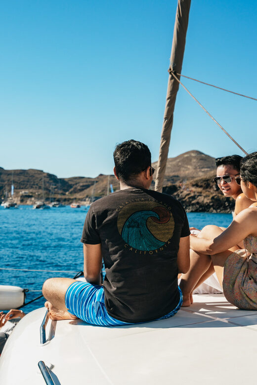 Santorini: Catamaran Cruise with Meals and Drinks - What Makes This Tour Stand Out?