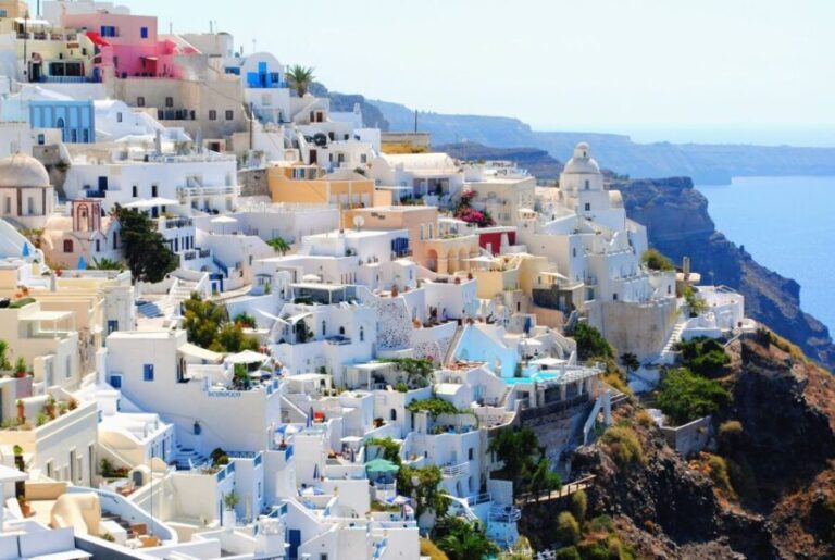 Santorini: Guided Highlights Tour with Private Wine Tasting - How the Tour Works: Logistics and Comfort