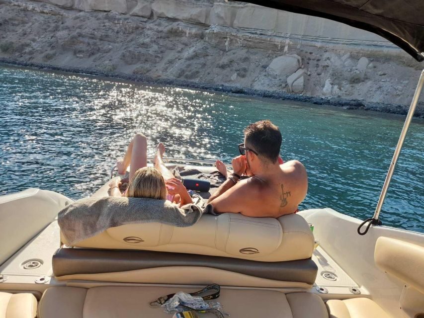 Santorini: Luxury private speedboat with food and drinks - Who Would Love This Experience?