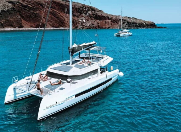 Santorini: Majestic Catamaran Cruise with Meal and Drinks - Final thoughts: Who is this tour best for?