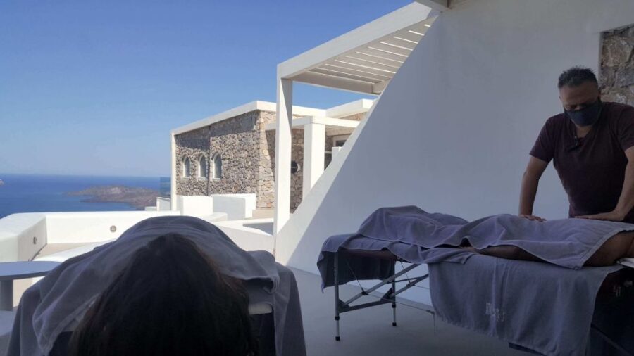 Santorini: Mobile Couples Massage at Your Private Villa - FAQ
