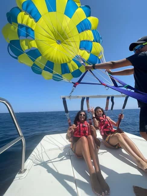 Santorini: Parasailing ExperiencePerissa,Perivolos,St.George - Itinerary Breakdown